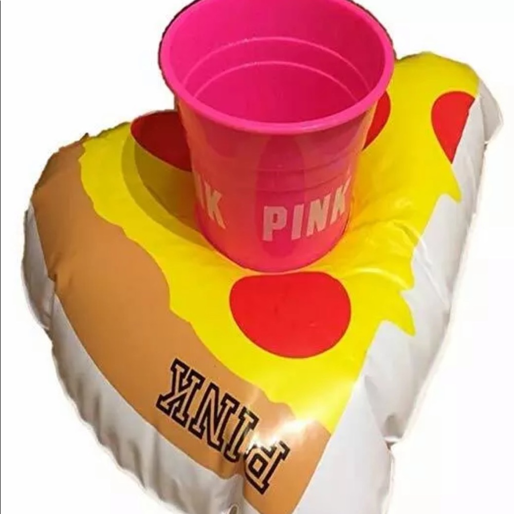 VS PINK cup and pool floatie 🖤